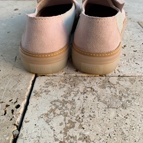 TOMS Blush Suede Women’s Sunset Slip-Ons 8 - Picture 5 of 5